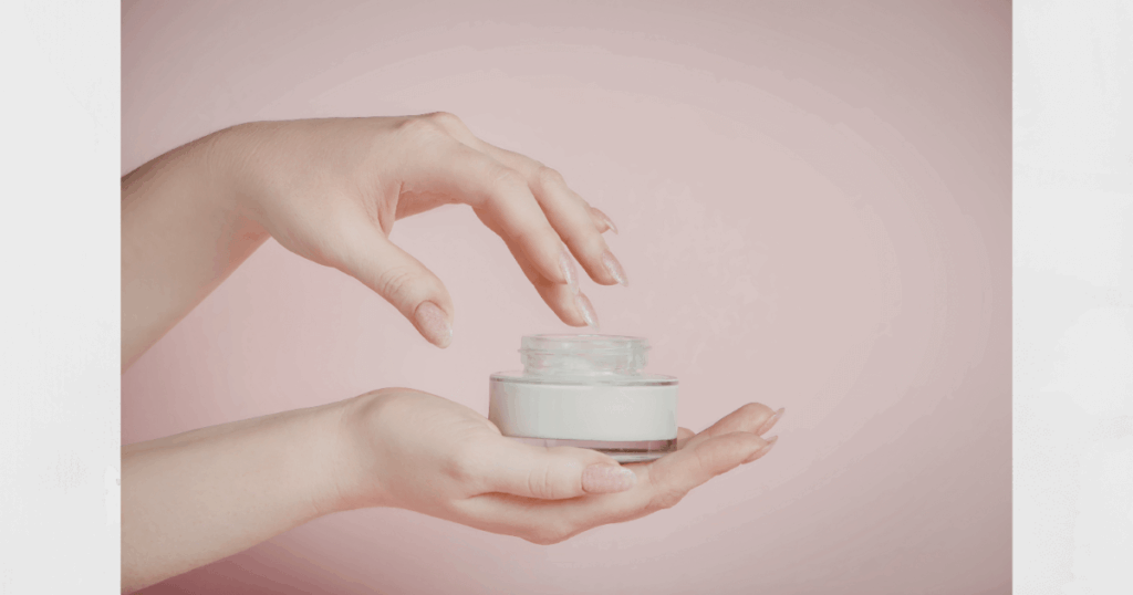 「アートメイクを消すクリーム」ページのアイキャッチ画像