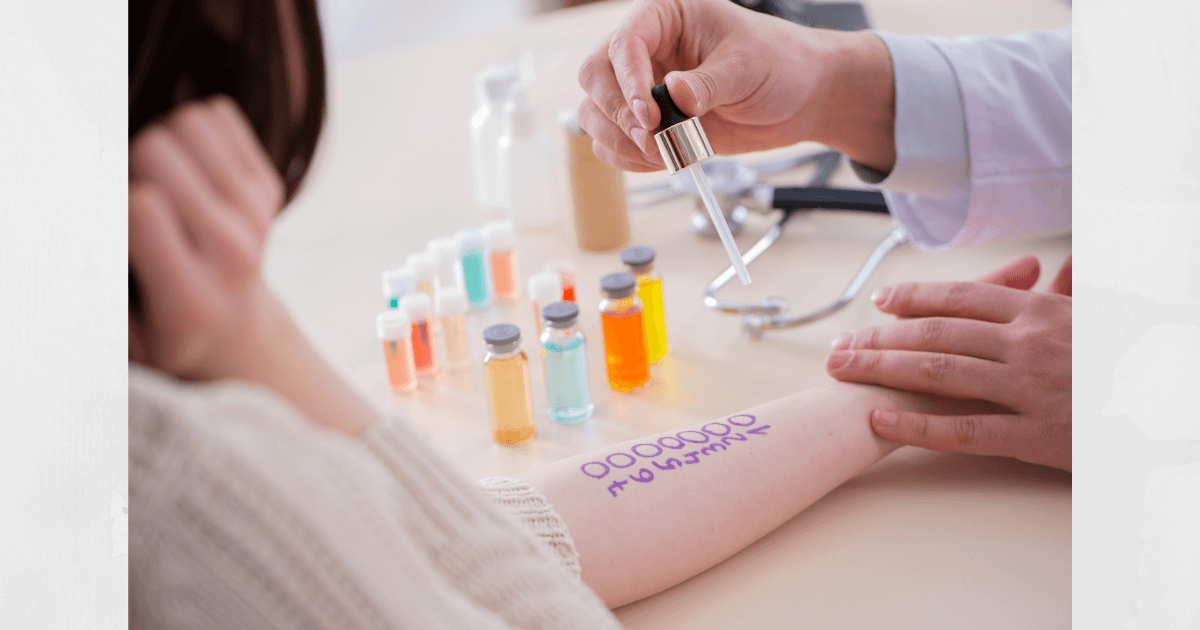 「アートメイクと金属アレルギー」ページのアイキャッチ画像